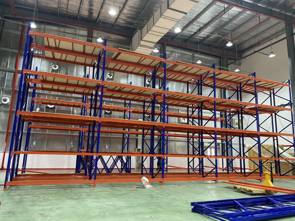 Cân nhắc kỹ các yếu tố khi lựa chọn các loại kệ công nghiệp