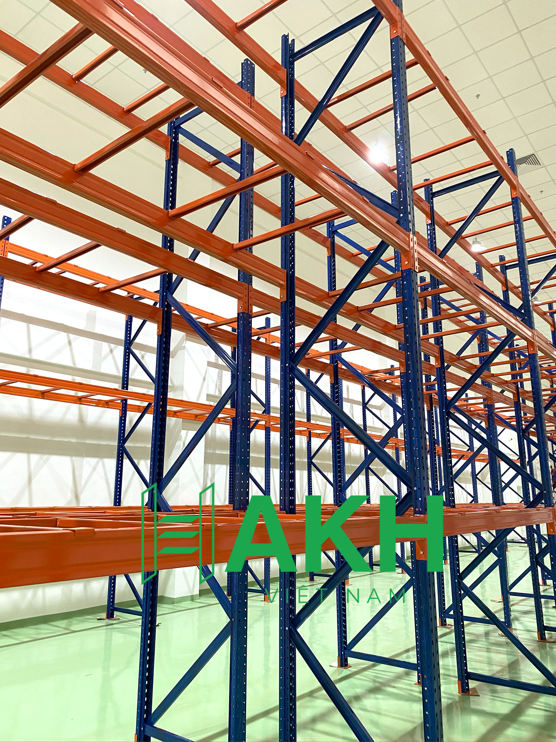 Dự kệ công nghiêp chứa pallet để trong kho nguyên liệu được phẩm BigFA - Phân Kho 1